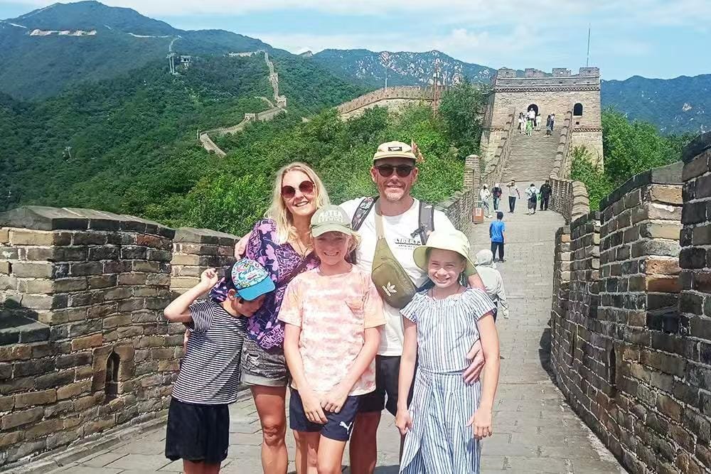 Beijing Capital Airport (PEK) to Mutianyu Great Wall by Private Car